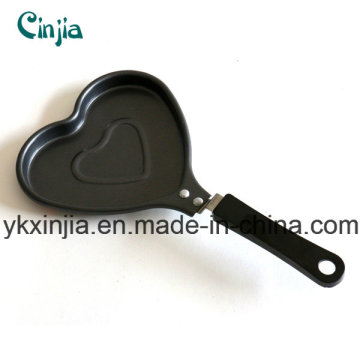 Mini Carbon Steel Non-Stick Ei Pan mit Herz Muster